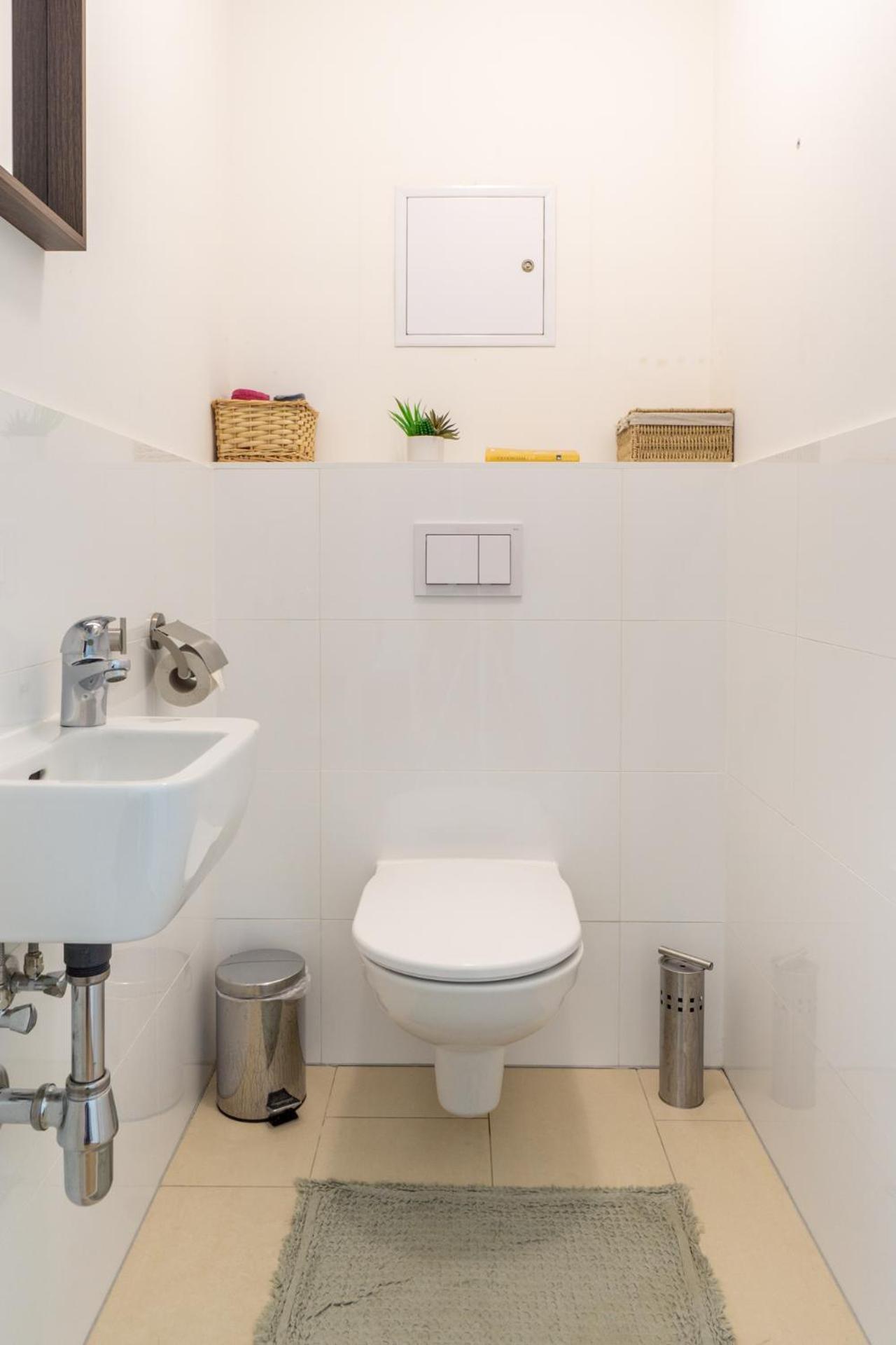 Apartment With Garden Close To Stadthalle, Westbahnhof Vienna Luaran gambar